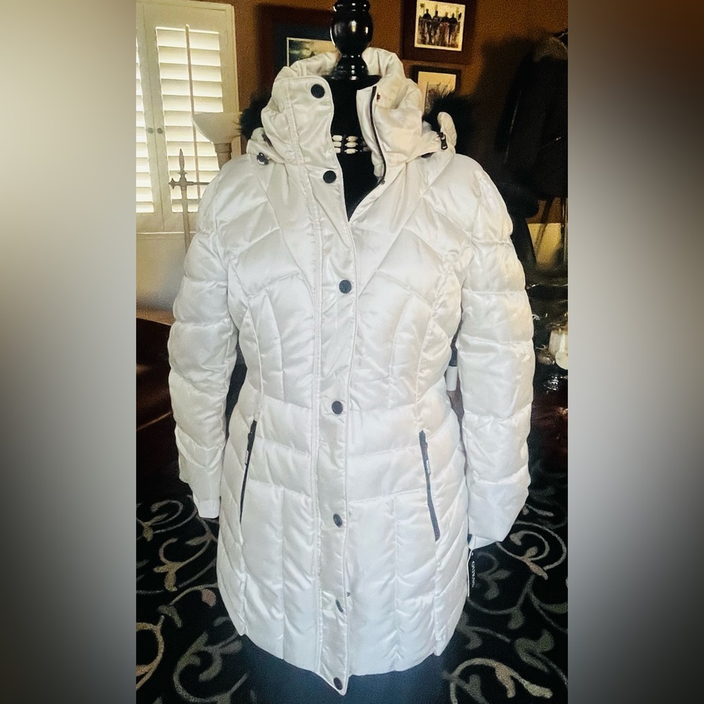 Guess Women's White Quilted Hooded Puffer Coat
